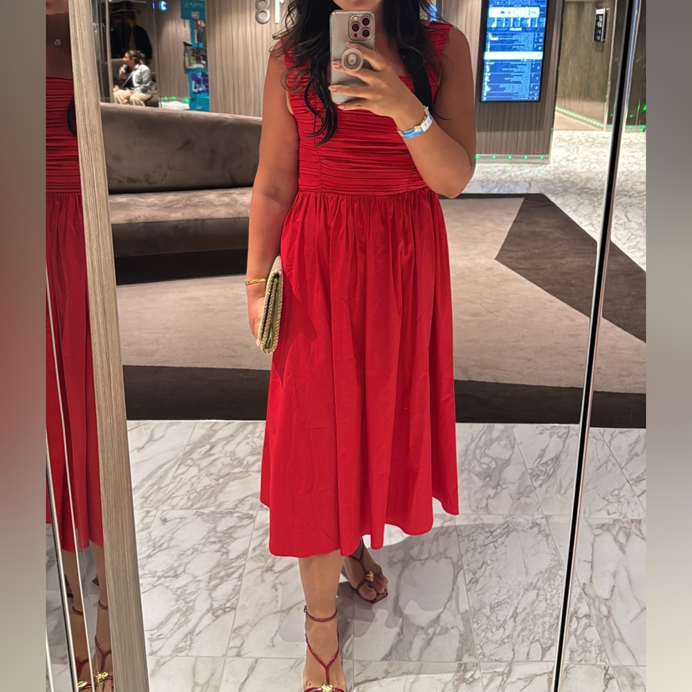 Elegant Red Sleeveless Dress